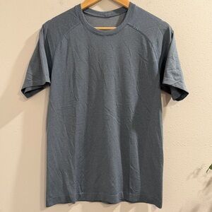 Lululemon Men Small Metal Vent Tech Short Sleeve Shirt Athletic Gym Performance